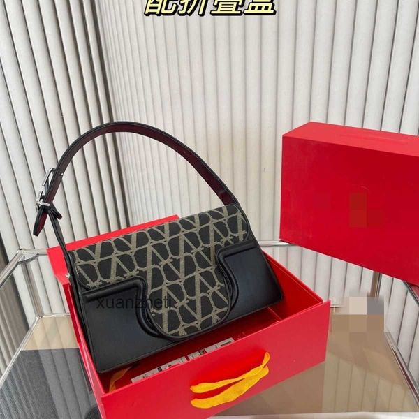 cowhide handbag designer valentins women new bags luxury handbags bag shoulder underarm bag style natural color fe kgya
cowhide handbag designer valentins women new bags luxury handbags bag shoulder underarm bag style natural color fe kgya