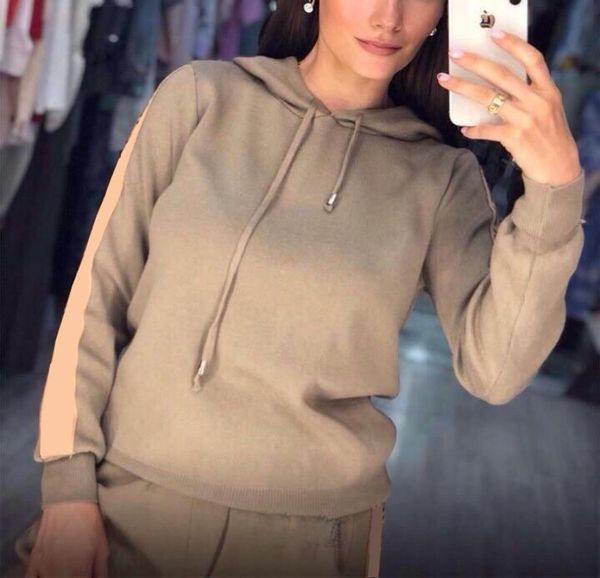 casual tracksuit women two piece set autumn outfits printed sweatshirt jacket and pants set ladies fashion sweat suits b3206843680, White
casual tracksuit women two piece set autumn outfits printed sweatshirt jacket and pants set ladies fashion sweat suits b3206843680, White