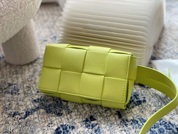 fashion expert and original leather handbag luxury and exquisite mini version small shoulder bag crossbody bag
fashion expert and original leather handbag luxury and exquisite mini version small shoulder bag crossbody bag