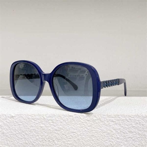 xiao xiang family sunglasses xiaoxiang's new style is fashionable and simple the box thin small. sunglasses of same star model ch5470q, White;black
xiao xiang family sunglasses xiaoxiang's new style is fashionable and simple the box thin small. sunglasses of same star model ch5470q, White;black