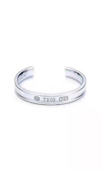 2020 fashion highquality ladies bracelet daily matching dress accessories the hard bracelet for dinner party kyk81743524, Black
2020 fashion highquality ladies bracelet daily matching dress accessories the hard bracelet for dinner party kyk81743524, Black