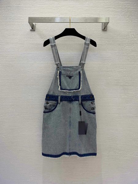 23ss summer dresses women dress womens designer clothing embroidered logo chest pocket age reducing playful fashionable denim short skirt st, Black;gray
23ss summer dresses women dress womens designer clothing embroidered logo chest pocket age reducing playful fashionable denim short skirt st, Black;gray