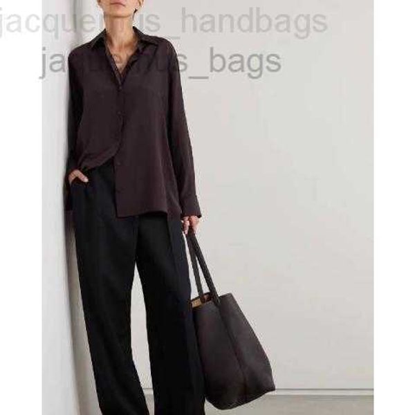 the designer rows high-capacity bag leather bag cowhide large one shoulder tote travel leisure fashion simple wind bucket the row
the designer rows high-capacity bag leather bag cowhide large one shoulder tote travel leisure fashion simple wind bucket the row
