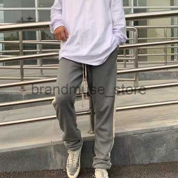 men's pants mens sweatpants jogger hip hop style reflective pants casual letter couple trousers 4 color j230711, Black
men's pants mens sweatpants jogger hip hop style reflective pants casual letter couple trousers 4 color j230711, Black