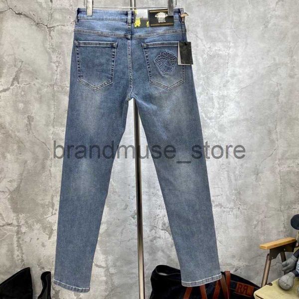 men's pants high version vers designer jeans men pants classic embroidered jeans casual mens trousers plus size fashion straight jeanse, Black
men's pants high version vers designer jeans men pants classic embroidered jeans casual mens trousers plus size fashion straight jeanse, Black