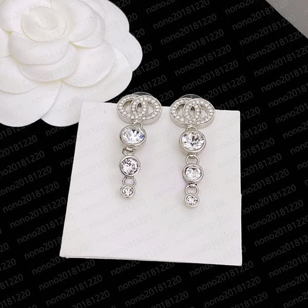 fashion 18k double brand gold plated tassel designer letters stud long earring dangle crystal geometric luxury brand women rhinestone pearl, Silver
fashion 18k double brand gold plated tassel designer letters stud long earring dangle crystal geometric luxury brand women rhinestone pearl, Silver