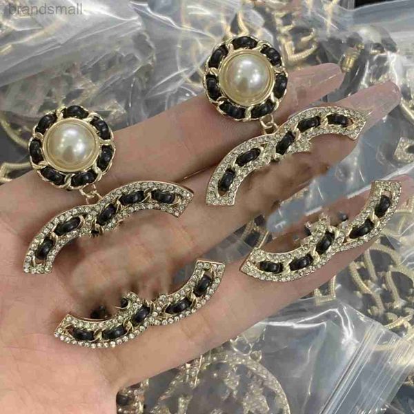 2023 premium brand stud earring designer girl's love channel earrings luxury fashion jewelry earring gift accessories ccity art design, Golden;silver
2023 premium brand stud earring designer girl's love channel earrings luxury fashion jewelry earring gift accessories ccity art design, Golden;silver