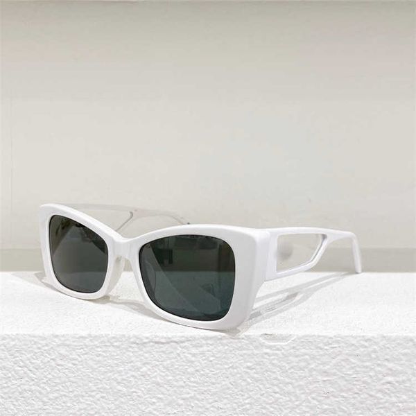 xiao xiang family sunglasses 22 xiaoxiangjia sunglasses women's net hongfeng same fashion plate personality small box ch5430 1do37, White;black
xiao xiang family sunglasses 22 xiaoxiangjia sunglasses women's net hongfeng same fashion plate personality small box ch5430 1do37, White;black