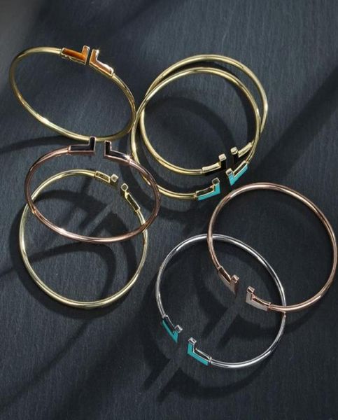 luxurys bangle bracelets double t designers fashion gold love charm bangle for mens and women wedding lovers gift jewelry with box8001491, Black
luxurys bangle bracelets double t designers fashion gold love charm bangle for mens and women wedding lovers gift jewelry with box8001491, Black
