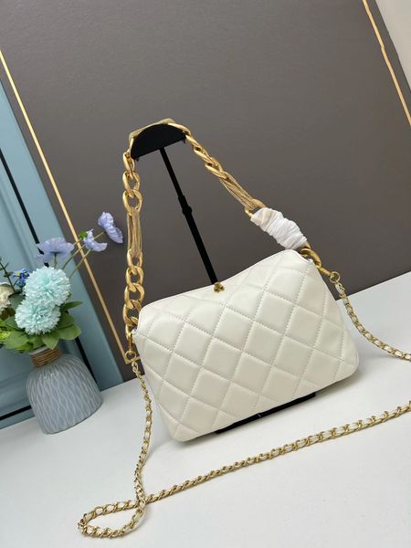9a fashion luxury designer classic retro sheepskin underarm bag with unique versatile space large handbag size 25 * 15 * 9.5
9a fashion luxury designer classic retro sheepskin underarm bag with unique versatile space large handbag size 25 * 15 * 9.5