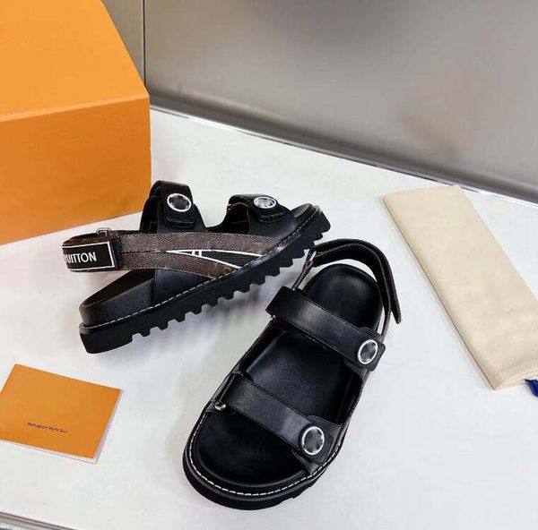 designer women sandals womens slides crystal calf leather casual shoes quilted platform summer beach slipper 35-42 with box and shopping bag, Black
designer women sandals womens slides crystal calf leather casual shoes quilted platform summer beach slipper 35-42 with box and shopping bag, Black