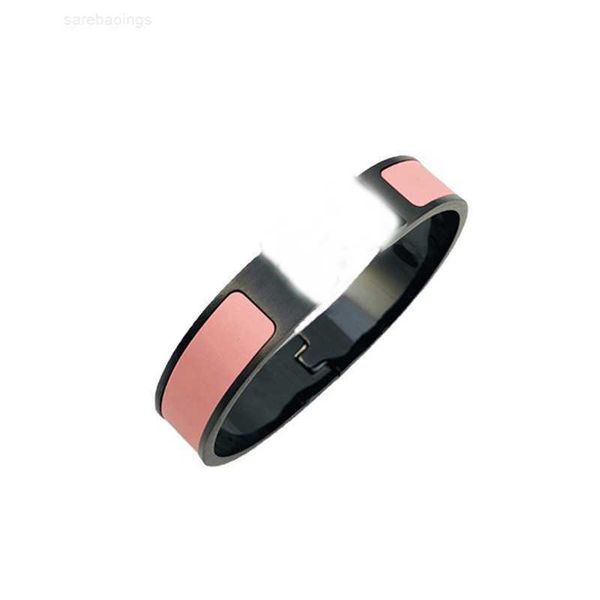 luxury brand designer bracelet her max fashion classic luxury design black enamel stainless steel simple open clasp bangle bracelet jewelry
luxury brand designer bracelet her max fashion classic luxury design black enamel stainless steel simple open clasp bangle bracelet jewelry