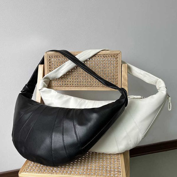 ox horn lemaire bag large cow horn bag sheepskin song bag genuine leather crossbody bag dumpling bag small waist bag chest bag one shoulder
ox horn lemaire bag large cow horn bag sheepskin song bag genuine leather crossbody bag dumpling bag small waist bag chest bag one shoulder