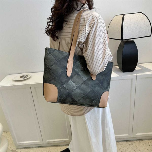 trendy new large capacity casual versatile bag women's tote bag small and simple fashion shoulder bag
trendy new large capacity casual versatile bag women's tote bag small and simple fashion shoulder bag