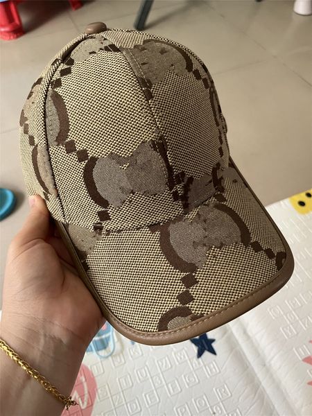 2023tt5 casquette designers hat luxury fashion letters baseball cap stripe stitching women men sports ball caps outdoor travel sun hat very, Blue;gray
2023tt5 casquette designers hat luxury fashion letters baseball cap stripe stitching women men sports ball caps outdoor travel sun hat very, Blue;gray