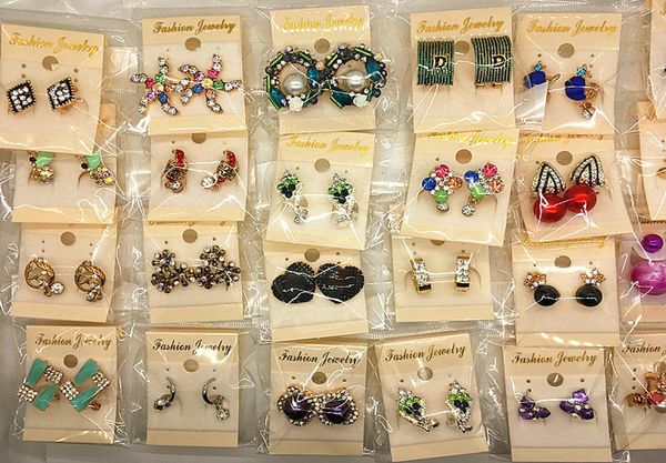 women lady earring elegant crystal rhinestone ear stud earrings whole pairs3788483, Golden
women lady earring elegant crystal rhinestone ear stud earrings whole pairs3788483, Golden
