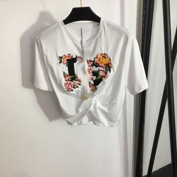 23ss tee womens t-shirt womens designer clothing letter embroidered flower metal large pin waist wrapped short sleeve short open navel t-shi, White
23ss tee womens t-shirt womens designer clothing letter embroidered flower metal large pin waist wrapped short sleeve short open navel t-shi, White