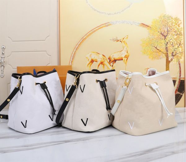 classic designer women's handbag brand luxury backpack 2023 multi color fashion letter portable backpack aaaaa3080
classic designer women's handbag brand luxury backpack 2023 multi color fashion letter portable backpack aaaaa3080