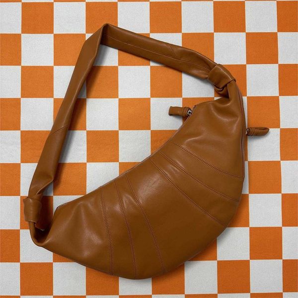 ox horn lemaire bag genuine leather song bag lemaire horn bag large and small design advanced feeling stick bag ins oblique cross underarm b
ox horn lemaire bag genuine leather song bag lemaire horn bag large and small design advanced feeling stick bag ins oblique cross underarm b