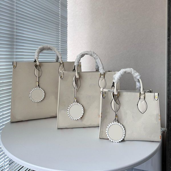 classic tote bag fashion shoulder bag handbag shopping bags designer wallet luxury crossbody bag large capacity 3 color
classic tote bag fashion shoulder bag handbag shopping bags designer wallet luxury crossbody bag large capacity 3 color
