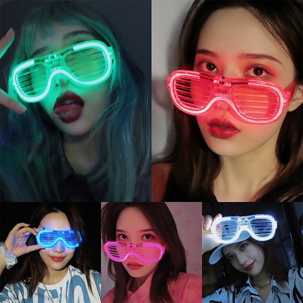 sunglasses creative trend, three gear flashing and luminous glasses, technology sense, bar, party, concave shaped music festival glasses, White;black
sunglasses creative trend, three gear flashing and luminous glasses, technology sense, bar, party, concave shaped music festival glasses, White;black