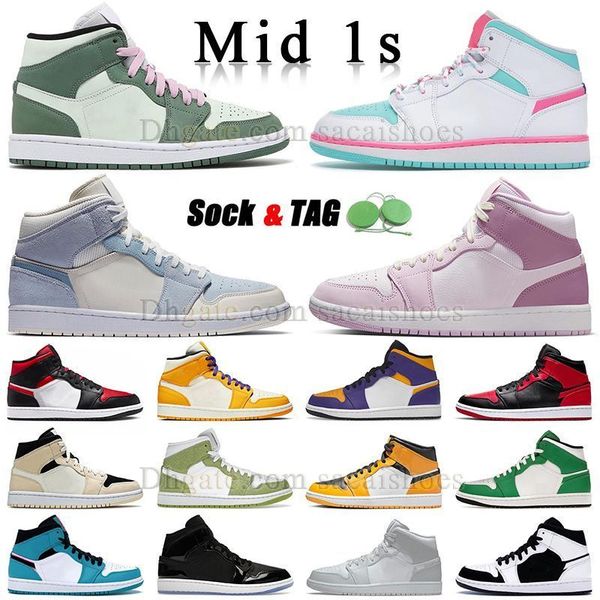 original jumpman 1 mid basketball shoes valentines day 1s light blue dutch green white pink green soar men women sneakers taxi diamond space
original jumpman 1 mid basketball shoes valentines day 1s light blue dutch green white pink green soar men women sneakers taxi diamond space