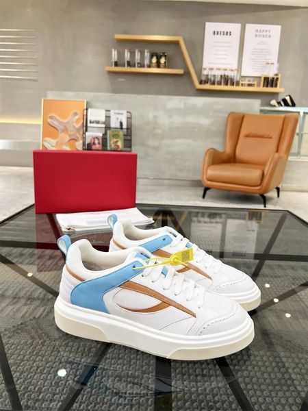 brand 23s/s perforated gancini men sneakers shoes grained calfskin suede mesh gancio casual walking outdoor skateboard walking eu38-45, Black
brand 23s/s perforated gancini men sneakers shoes grained calfskin suede mesh gancio casual walking outdoor skateboard walking eu38-45, Black