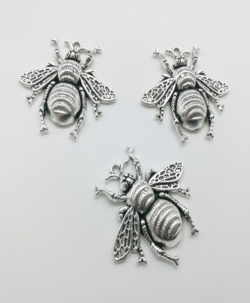 20pcslot big fat bee insects alloy charms pendants retro jewelry diy keychain ancient silver pendant for bracelet earrings 38x40m9681989, Bronze;silver
20pcslot big fat bee insects alloy charms pendants retro jewelry diy keychain ancient silver pendant for bracelet earrings 38x40m9681989, Bronze;silver