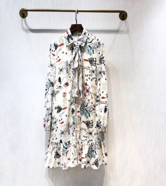 milan runway dress 2020 lapel neck long sleeves designer women dress high end print vestidos de festa 78225650839, Black
milan runway dress 2020 lapel neck long sleeves designer women dress high end print vestidos de festa 78225650839, Black