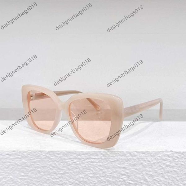 23 summer new xiangjia network red same style personalized sunglasses women's versatile fashion 5504, White;black
23 summer new xiangjia network red same style personalized sunglasses women's versatile fashion 5504, White;black