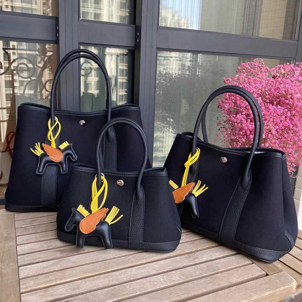 garden party bags designer fashion color new contrast commuter bag simple large capacity tote wide shoulder belt one handbagfniu
garden party bags designer fashion color new contrast commuter bag simple large capacity tote wide shoulder belt one handbagfniu