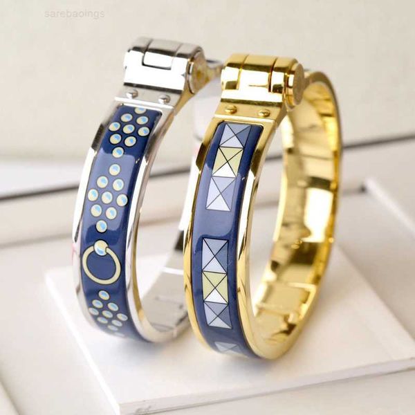 designer bracelet luxury brand her max clic bangle for women charm bracelets 12mm small size snap-fastener dark blue enamel, Golden;silver
designer bracelet luxury brand her max clic bangle for women charm bracelets 12mm small size snap-fastener dark blue enamel, Golden;silver