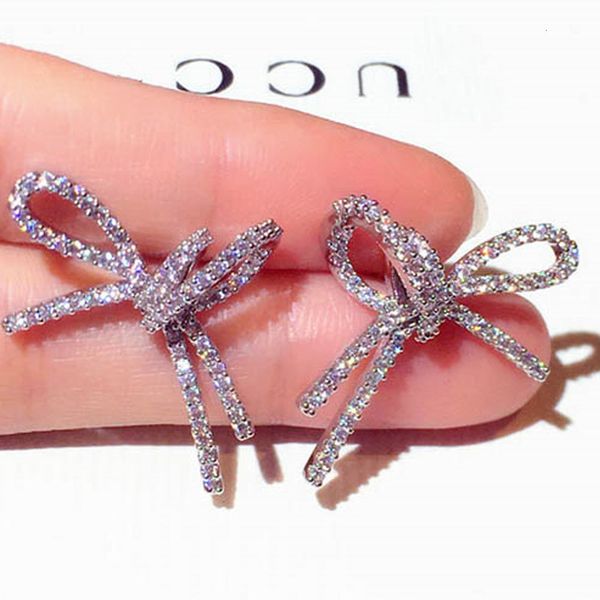 ear cuff fashion exquisite butterfly micro inlaid earrings for women trendy temperament simple classic glamour accessories 230710, Silver
ear cuff fashion exquisite butterfly micro inlaid earrings for women trendy temperament simple classic glamour accessories 230710, Silver