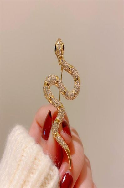 pins brooches yellow gold plated cz brooch pin for girls women for party wedding nice gift9932254, Gray
pins brooches yellow gold plated cz brooch pin for girls women for party wedding nice gift9932254, Gray