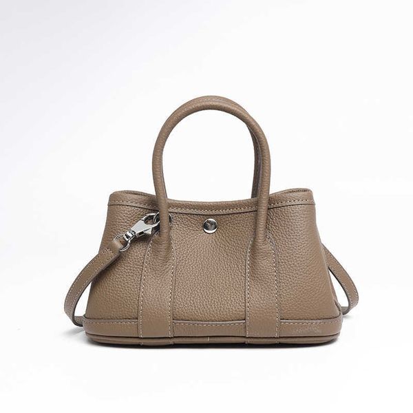 garden party bags designer new bag 2023 mini leather women's large capacity bucket one shoulder portable tote 15djn
garden party bags designer new bag 2023 mini leather women's large capacity bucket one shoulder portable tote 15djn