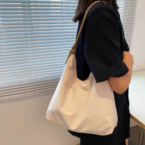 college student classroom bag female autumn and winter canvas crowd female new ins small boy bag tote bag
college student classroom bag female autumn and winter canvas crowd female new ins small boy bag tote bag