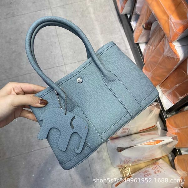 garden party bags designer bag mother soft leather women's litchi pattern portable one-shoulder messenger convenient for commuting larg
garden party bags designer bag mother soft leather women's litchi pattern portable one-shoulder messenger convenient for commuting larg