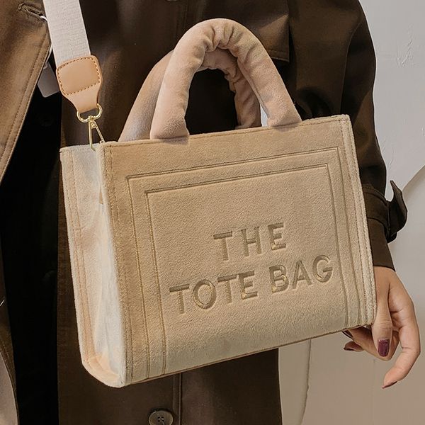 evening bags female square tote crossbody bag aesthetic velour elegant letter print ladies shoulder bags handle women's charisma handba
evening bags female square tote crossbody bag aesthetic velour elegant letter print ladies shoulder bags handle women's charisma handba
