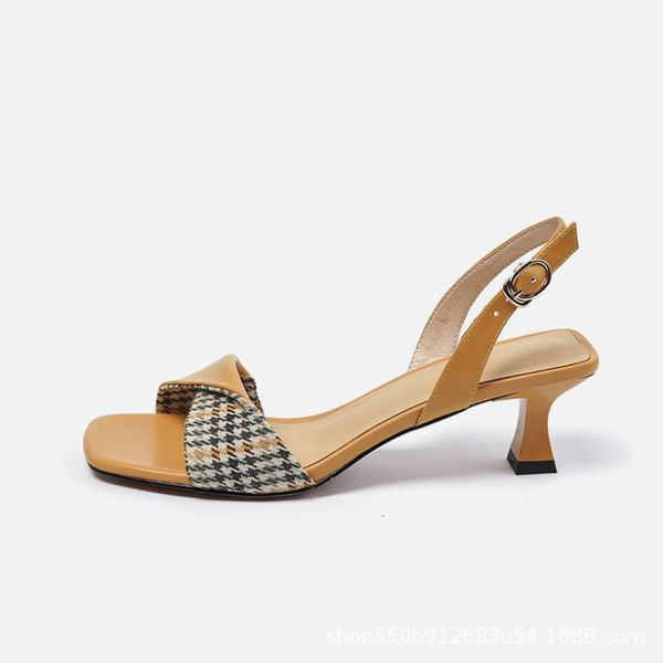 sandals trendy vintage french style back strap grid checkered square head thin heel sandals for women elegant walking shoes 230711, Black
sandals trendy vintage french style back strap grid checkered square head thin heel sandals for women elegant walking shoes 230711, Black