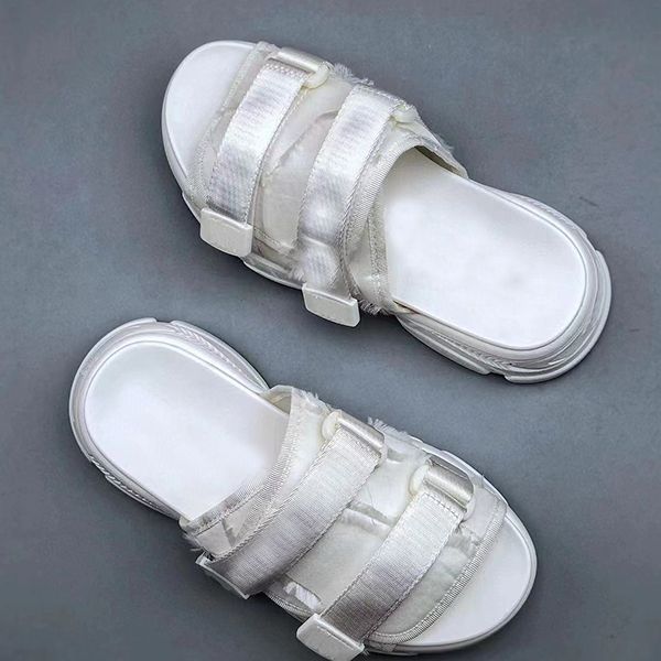 designer slippers men shoes 2023 new summer sandals sports wear casual non-slip anti-odor men beach dual-use cool slippers black and white t
designer slippers men shoes 2023 new summer sandals sports wear casual non-slip anti-odor men beach dual-use cool slippers black and white t