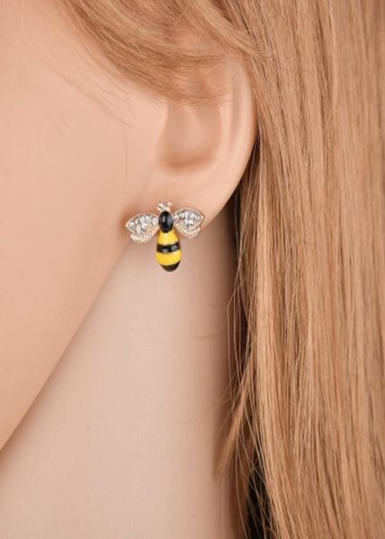 cute enamel yellow flower stup earrings for women girl new fashion jewelry accessories brincos drop e25723118375, Golden;silver
cute enamel yellow flower stup earrings for women girl new fashion jewelry accessories brincos drop e25723118375, Golden;silver