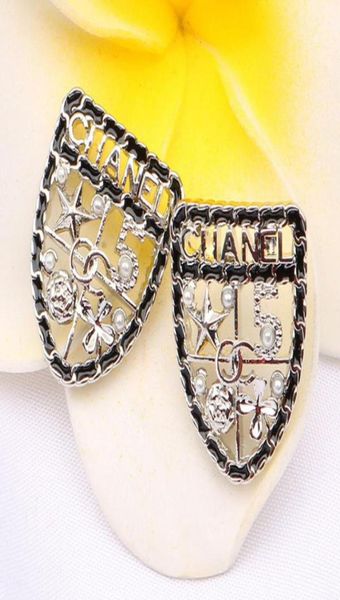 fashion earrings ear stud womens designer brand double letter crystal pearl elegance temperament simple ladies wedding party jewel2054359, Golden;silver
fashion earrings ear stud womens designer brand double letter crystal pearl elegance temperament simple ladies wedding party jewel2054359, Golden;silver