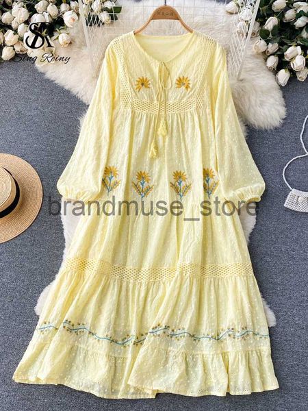 basic casual dresses singreiny embroidery cotton summer dress female o neck long sleeves floral loose maxi dress women vintage causal dot lo, Black;gray
basic casual dresses singreiny embroidery cotton summer dress female o neck long sleeves floral loose maxi dress women vintage causal dot lo, Black;gray