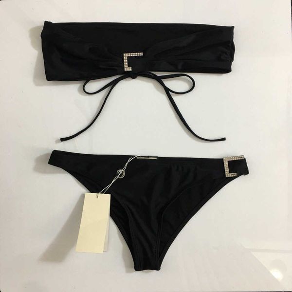 23ss two-piece swimsuit womens bikini designer bathing suit bikini swimwear bikini suit diamond inlaid letter button bra triangle thong set, White;black
23ss two-piece swimsuit womens bikini designer bathing suit bikini swimwear bikini suit diamond inlaid letter button bra triangle thong set, White;black