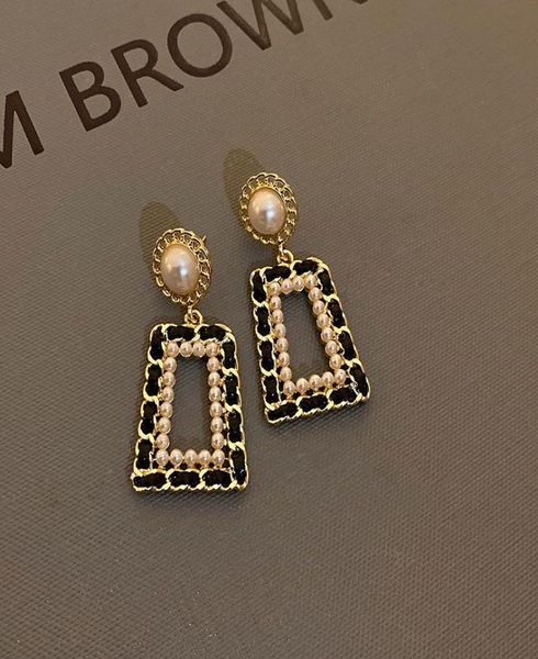 2023 retro charm leather pearl geometric earrings niche design light luxury highend earrings fashion unique for women no box5345688, Golden
2023 retro charm leather pearl geometric earrings niche design light luxury highend earrings fashion unique for women no box5345688, Golden