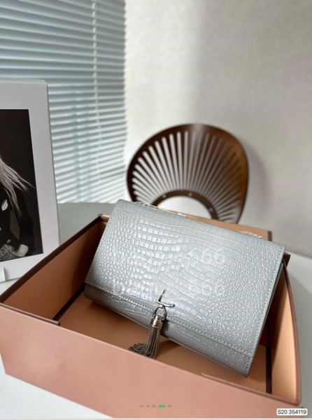 fashionable crocodile underarm bag square flap bag luxury chain leather strap fashion women's leather bag fashion designer bag women�
fashionable crocodile underarm bag square flap bag luxury chain leather strap fashion women's leather bag fashion designer bag women�