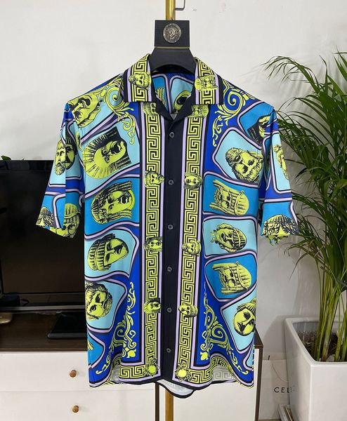men's dress shirts 2023 summer europe style chic print shortsleeves casual shirt c214 230710, White;black
men's dress shirts 2023 summer europe style chic print shortsleeves casual shirt c214 230710, White;black