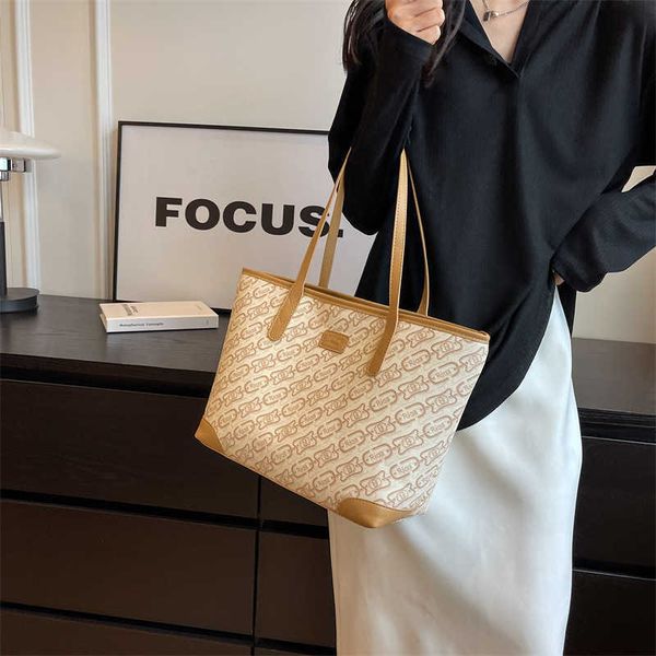 bag large capacity summer new advanced sense small class commuter bag simple one shoulder tote bag
bag large capacity summer new advanced sense small class commuter bag simple one shoulder tote bag