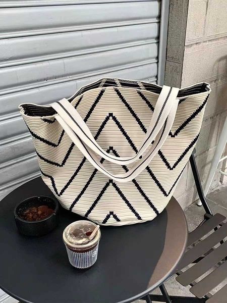 minority stripe tote bag large capacity bag autumn and winter woven bag commuter bag one shoulder shopping bag female
minority stripe tote bag large capacity bag autumn and winter woven bag commuter bag one shoulder shopping bag female