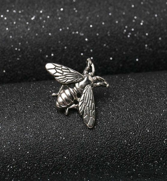 new brooch lot fashion bee brooch pins women pin buckle brooches jewelry for gift silver gold8019910, Gray
new brooch lot fashion bee brooch pins women pin buckle brooches jewelry for gift silver gold8019910, Gray